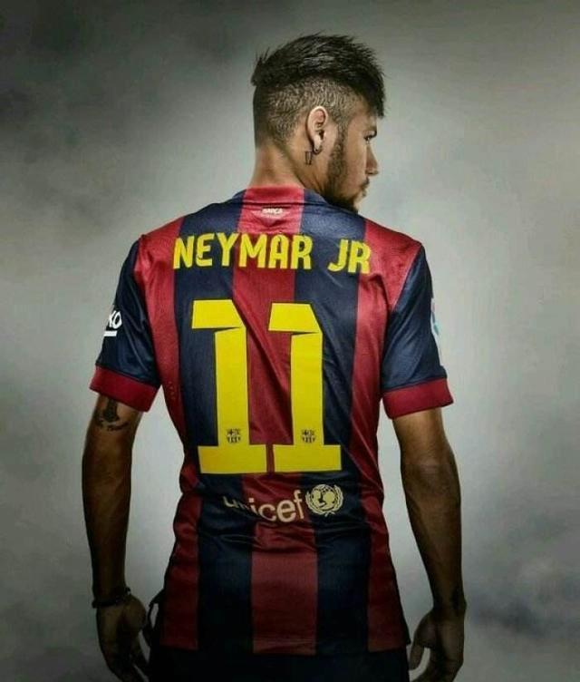 手感低迷！迪亚洛半场9中3&罚球4中1得到8分1板1助攻（状态欠佳！迪亚洛半场9投3中、罚球4罚1中，得到8分1板1助攻）